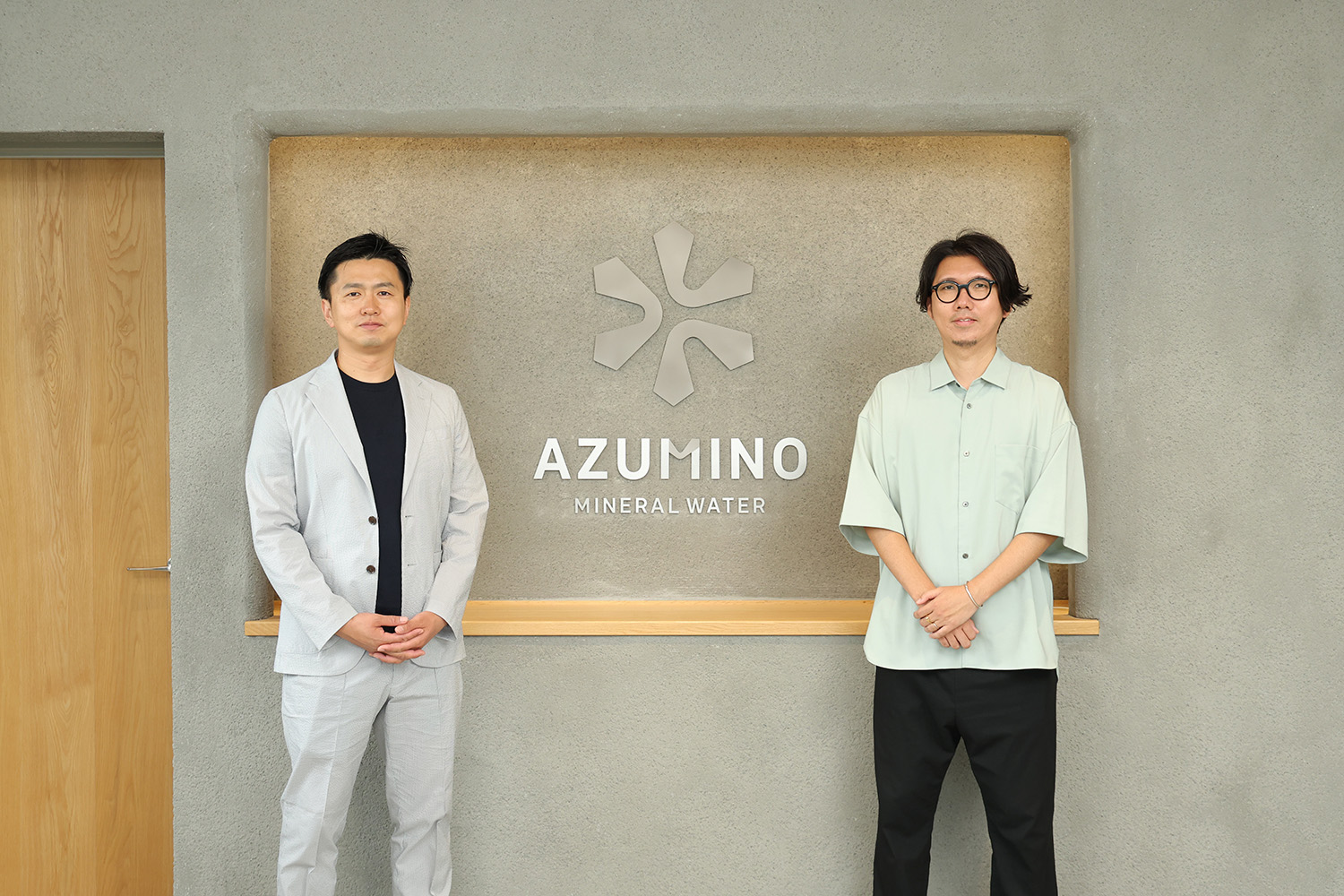 ブランディング 事例インタビュー 株式会社安曇野ミネラルウォーター様　コーポレートロゴデザイン